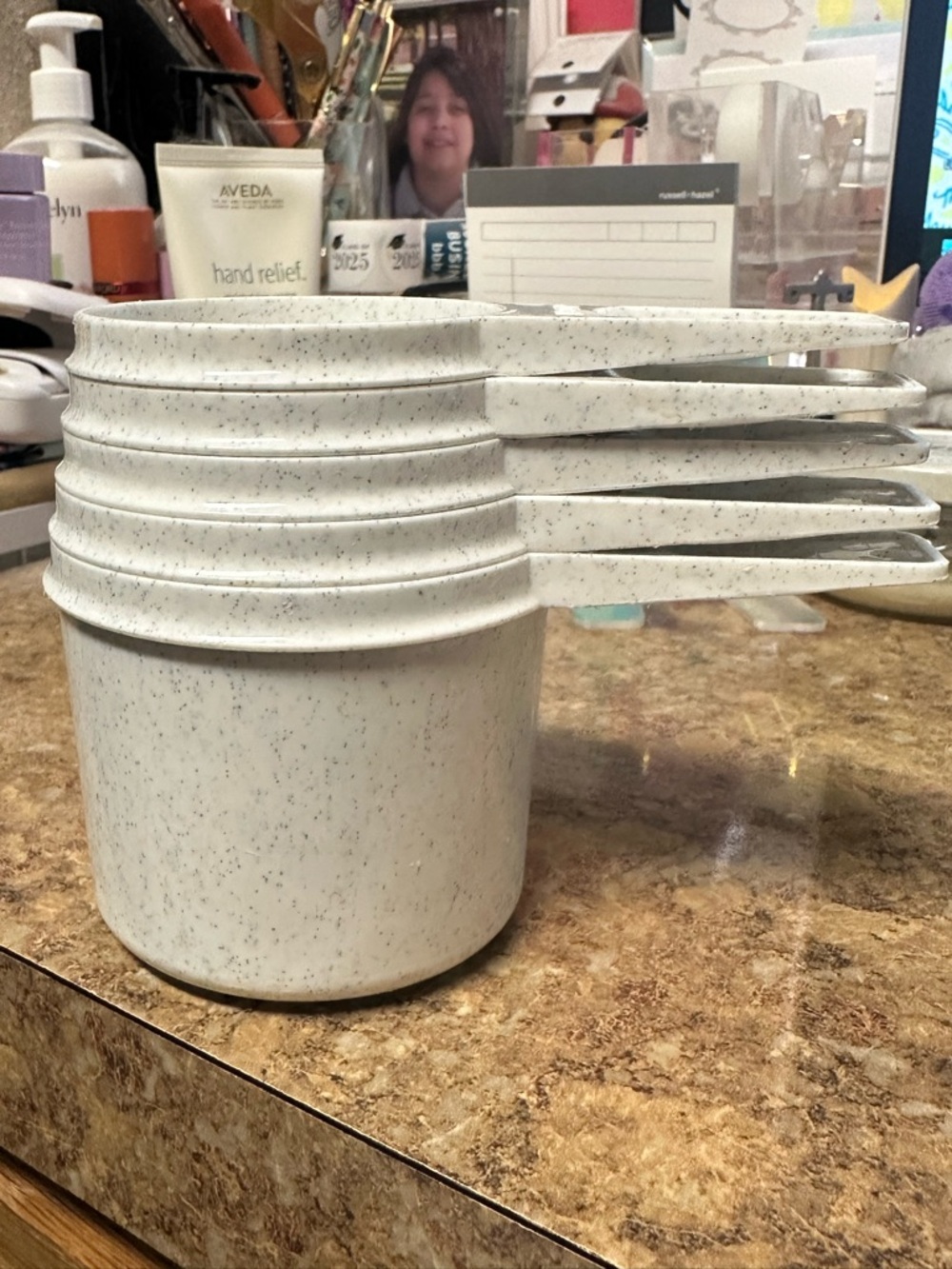Vintage Tupperware Speckled White Measuring Cups Set - Picture 4 of 9